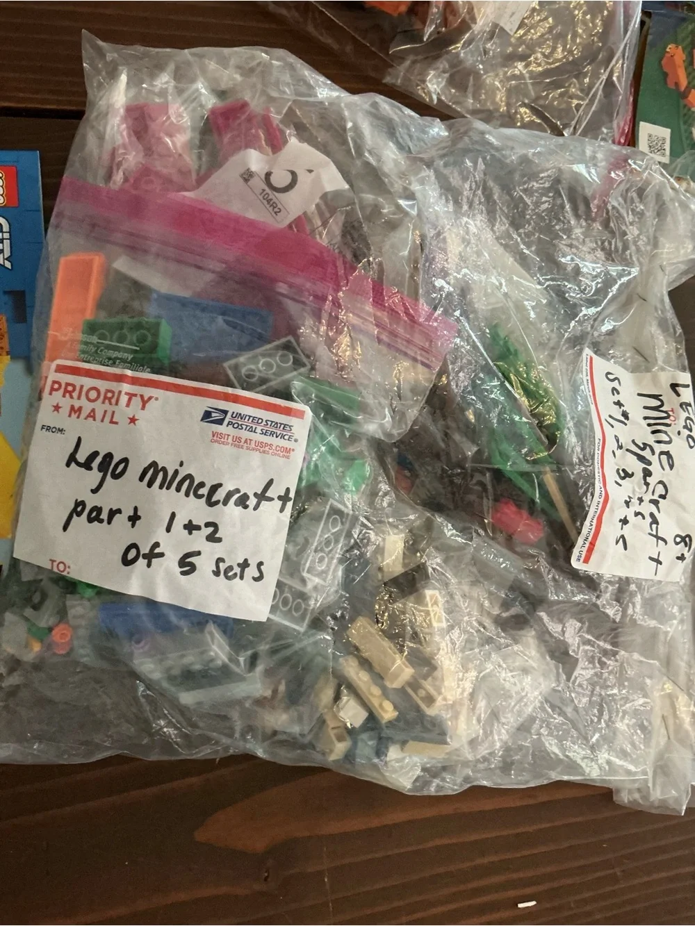 Tons of Legos ! - Picture 10 of 16